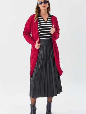 Saç Örgülü Kırmızı Hırka