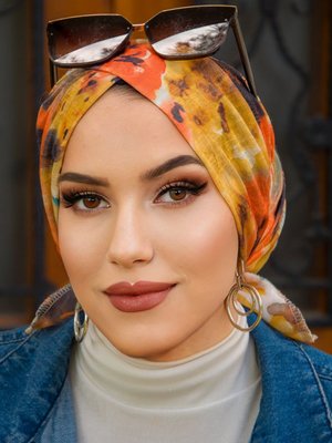 Turuncu Çapraz Bantlı Bone