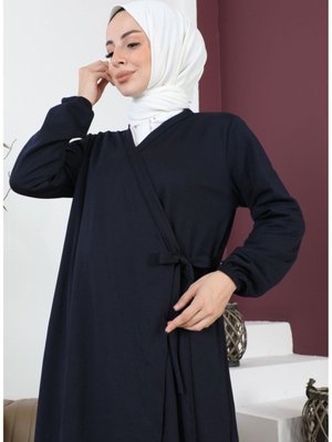 Yandan Bağlamalı Namaz Elbisesi Lacivert Yandan Bağlamalı Namaz Elbisesi Lacivert