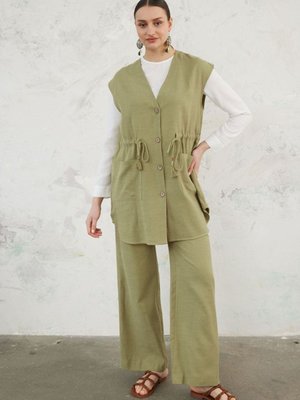 Belden Bağcıklı Keten Yelek Belden Bağcıklı Keten Yelek