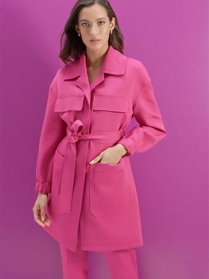 Belden Kuşaklı Örme Hırka