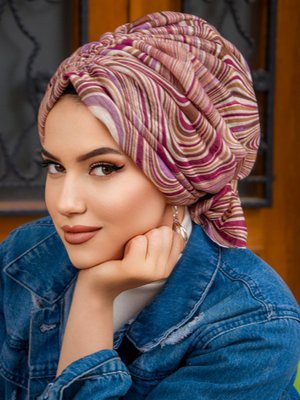 Vişne Bej Desenli Tokalı Bone