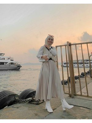 Piliseli Tesettür Etek Piliseli Tesettür Etek