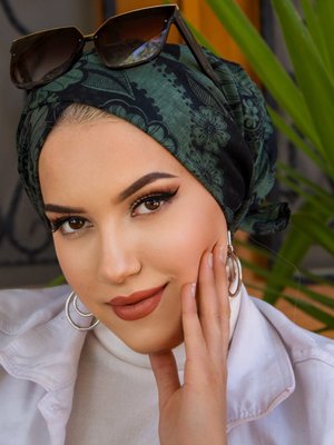 Haki Siyah Çapraz Bantlı Bone