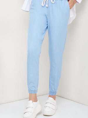 Jogger Kot Pantolon Açık Mavi Jogger Kot Pantolon Açık Mavi