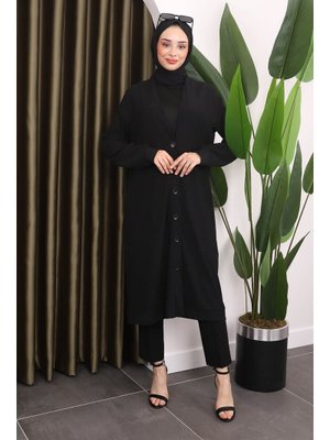 Siyah Düğmeli Bürümcük Hırka