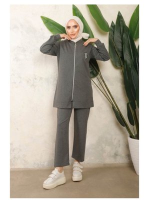 Arma Detaylı Önü Taşlı Fermuarlı İkili Spor Takım