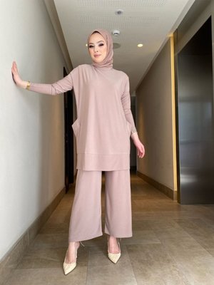 Harika Sandy Pantolonlu Cep Detaylı İkili Takım