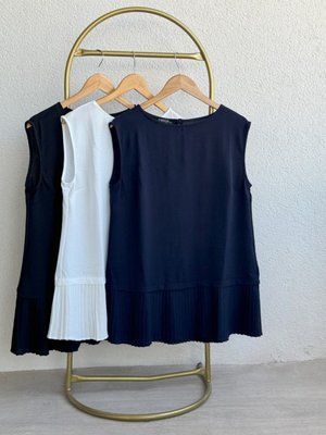 Kolsuz Piliseli Pamuklu Içlik Tunik Lacivert Kolsuz Piliseli Pamuklu Içlik Tunik Lacivert