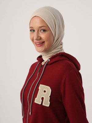 Bordo Kapüşonlu Aplike Nakışlı Hırka Bordo Kapüşonlu Aplike Nakışlı Hırka