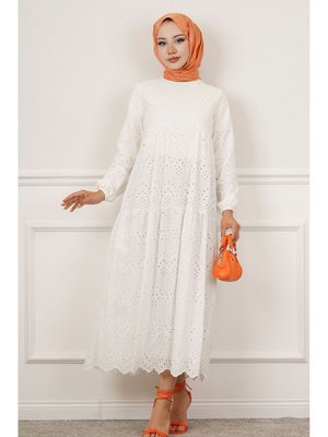 Güpürlü Katlı Elbise Güpürlü Katlı Elbise