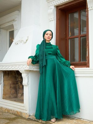 Omuzdan Bele Kuşaklı Abiye Elbise Zümrüt Yeşil Omuzdan Bele Kuşaklı Abiye Elbise Zümrüt Yeşil