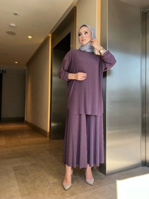 Harika Komple Piliseli Bol Paça Pantolon Ve Tunik Sandy Takım