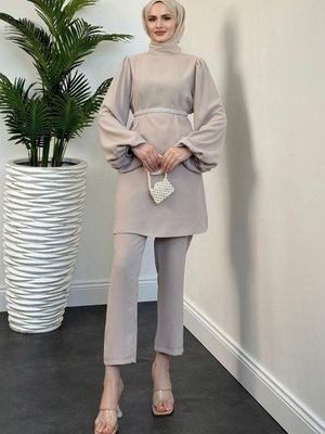 Larmina Beli İncili Pantolon Takım Krem