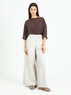 Taş Rengi Rahat Kalıp Lastikli Pantolon
