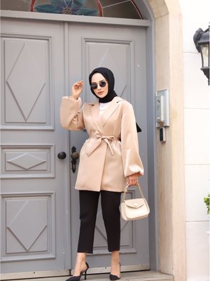 Organze Saten Modeli ( Owersize Geniş Modeldir Ceket Boyu :75cm) Krem