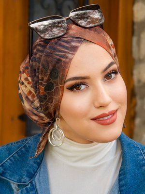 Karamel Kahve Çapraz Bantlı Bone