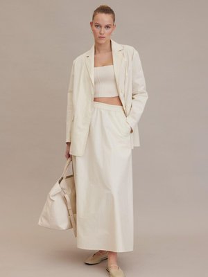 Bol Kesim Kloş Etek Vanilya Bol Kesim Kloş Etek Vanilya