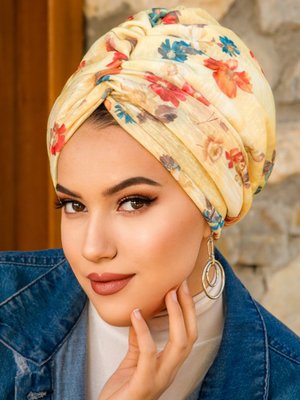 Uçuk Sarı Desenli Burgu Bone