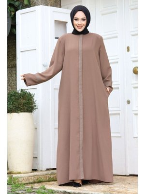 Büyük Beden Önü Nakışlı Ferace Büyük Beden Önü Nakışlı Ferace