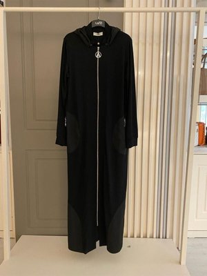 Giy Çık Fermuarlı Ferace Siyah Giy Çık Fermuarlı Ferace Siyah