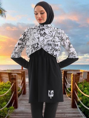 Siyah Beyaz Omuzda Pile Detaylı Parça Tam Kapalı Mayo