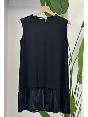 Siyah Piliseli Tunik İçlik