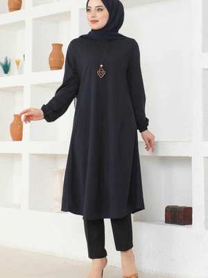 Kolye Detaylı Tunik Lacivert Kolye Detaylı Tunik Lacivert