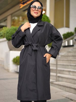 Siyah Kruvaze Yaka Kuşaklı Trençkot Siyah Kruvaze Yaka Kuşaklı Trençkot