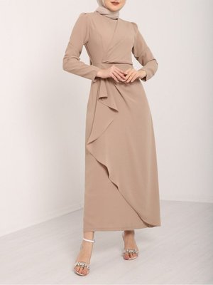 Önü Allerli Eteği Asimetrik Krep Elbise