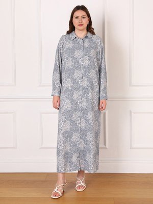 Mavi Çiçek Desenli Büyük Beden Gömlek Yaka Düğmeli Elbise Mavi Çiçek Desenli Büyük Beden Gömlek Yaka Düğmeli Elbise