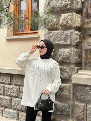 Beyaz Taş Detaylı Sweat Beyaz Taş Detaylı Sweat