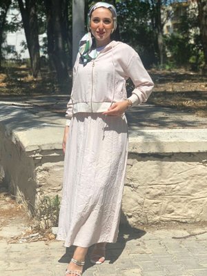 Bej Ceketi Kapişonlu Etekli Takım Bej Ceketi Kapişonlu Etekli Takım