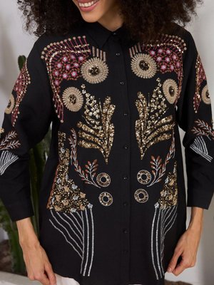 Gömlek Pulpalet Nakış İşlemeli Şık Bir Ürün