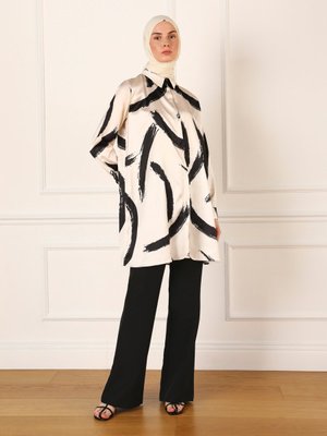 Bej Siyah Fırça Desenli Saten Şık Tunik