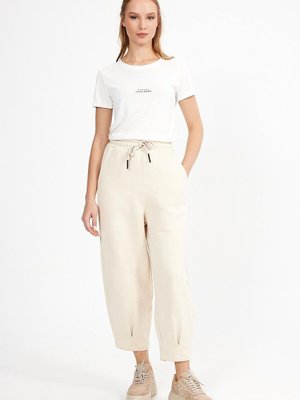 Ekru Cepli Içi Şardonlu Oversıze Eşofman Altı Ekru Cepli Içi Şardonlu Oversıze Eşofman Altı