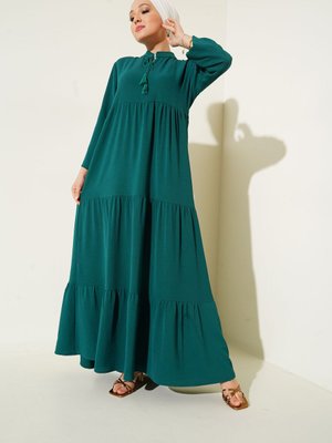 Yaka Bağcıklı Elbise Zümrüt Yeşili Yaka Bağcıklı Elbise Zümrüt Yeşili