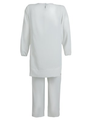 Beyaz Büyük Beden Takım