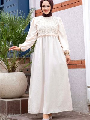 Önü Dantel Detaylı Elbise