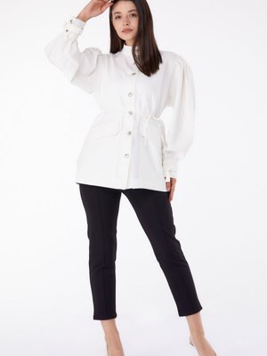 Düz Hakim Yaka Beyaz Kemerli Ceket