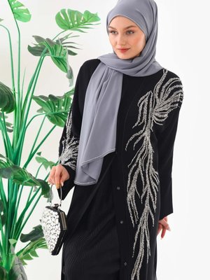 Kaliteli Lüks Dubai İpeği Kumaşı El İşlemeli Danteli Arabic Özel Feraje Abaya Kaliteli Lüks Dubai İpeği Kumaşı El İşlemeli Danteli Arabic Özel Feraje Abaya