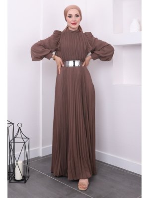 Kahverengi Yakası Fırfırlı Piliseli Kemerli Şifon Abiye Elbise Kahverengi Yakası Fırfırlı Piliseli Kemerli Şifon Abiye Elbise