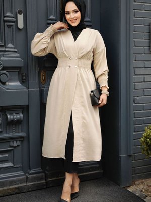 Düğme Kapamalı Bej Kap