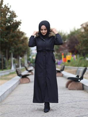 Tam Boy Su Geçirmez Içi Kürklü Mont