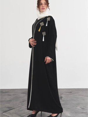 İşlemeli Siyah Ferace İşlemeli Siyah Ferace