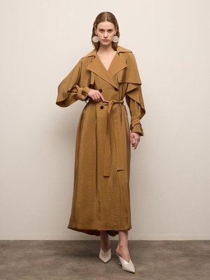 Rüzgarlık Detaylı Kruvaze Kap