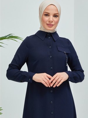 Göğüste Kapak Detaylı Tunik