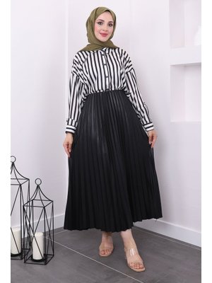 Siyah Deri Görünümlü Uzun Piliseli Etek Siyah Deri Görünümlü Uzun Piliseli Etek