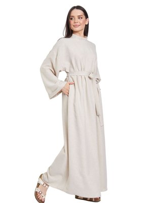 Bol Kalıp Kemerli Elbise