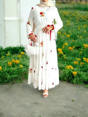 Viskon Astarlı Fırfırlı Gül Desenli Belden Oturtmalı Elbise